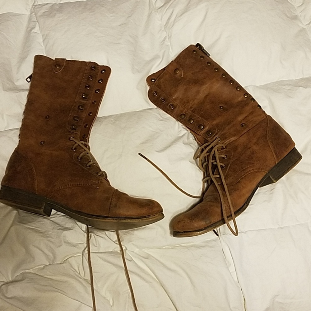 Lace up cute boots